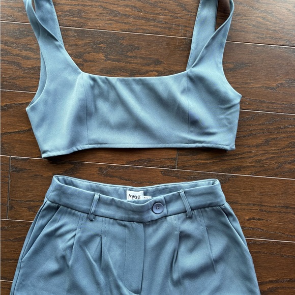 Two Piece Set - Picture 3 of 5